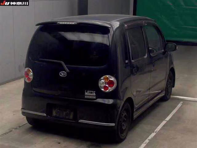 DAIHATSU MOVE LATTE