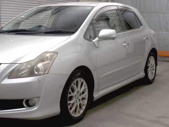 TOYOTA BLADE