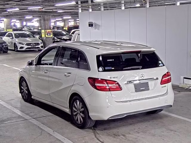 MERCEDES-BENZ B-CLASS