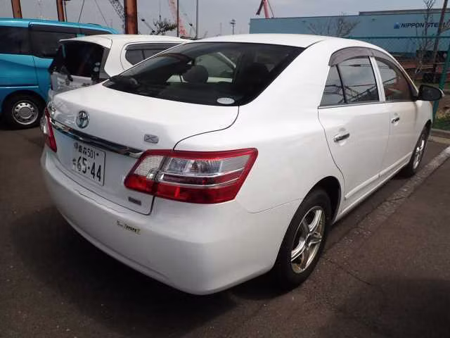 TOYOTA PREMIO