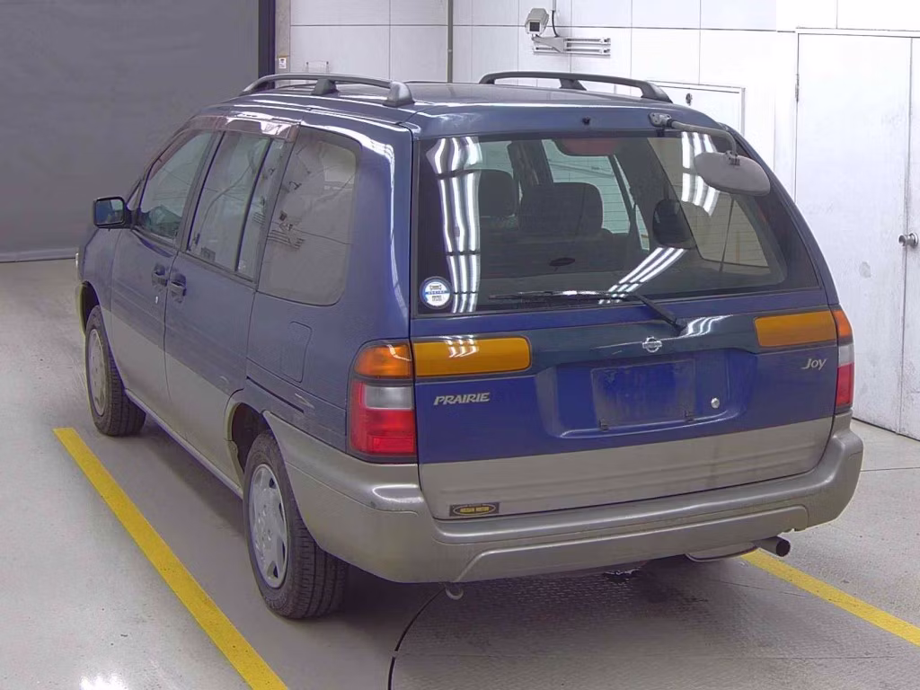 NISSAN PRAIRIE JOY