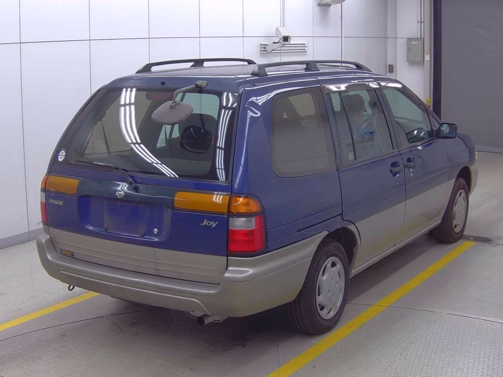 NISSAN PRAIRIE JOY