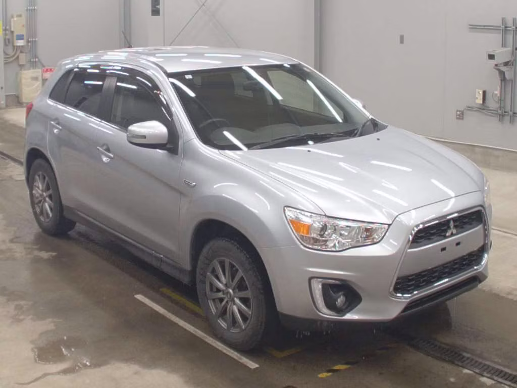 MITSUBISHI RVR