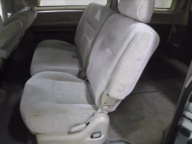 TOYOTA GRAND HIACE