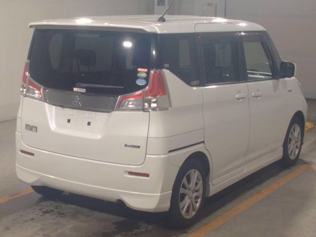 MITSUBISHI DELICA D:2