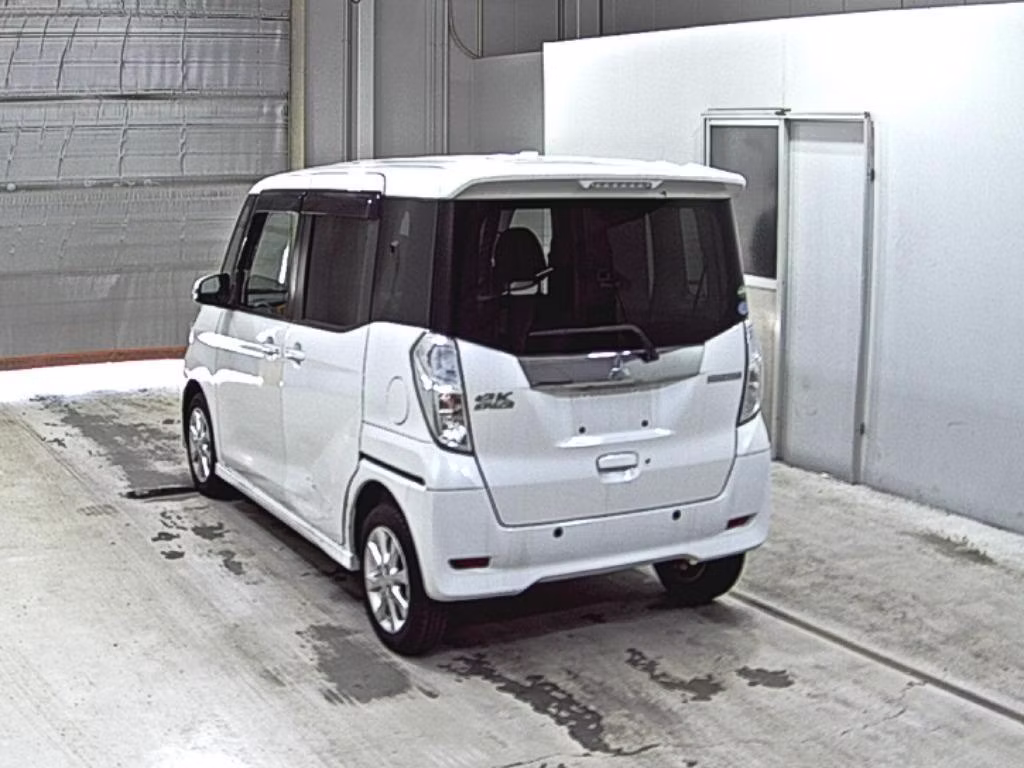 MITSUBISHI EK SPACE