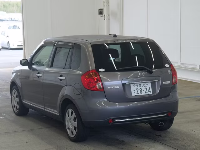 MAZDA VERISA