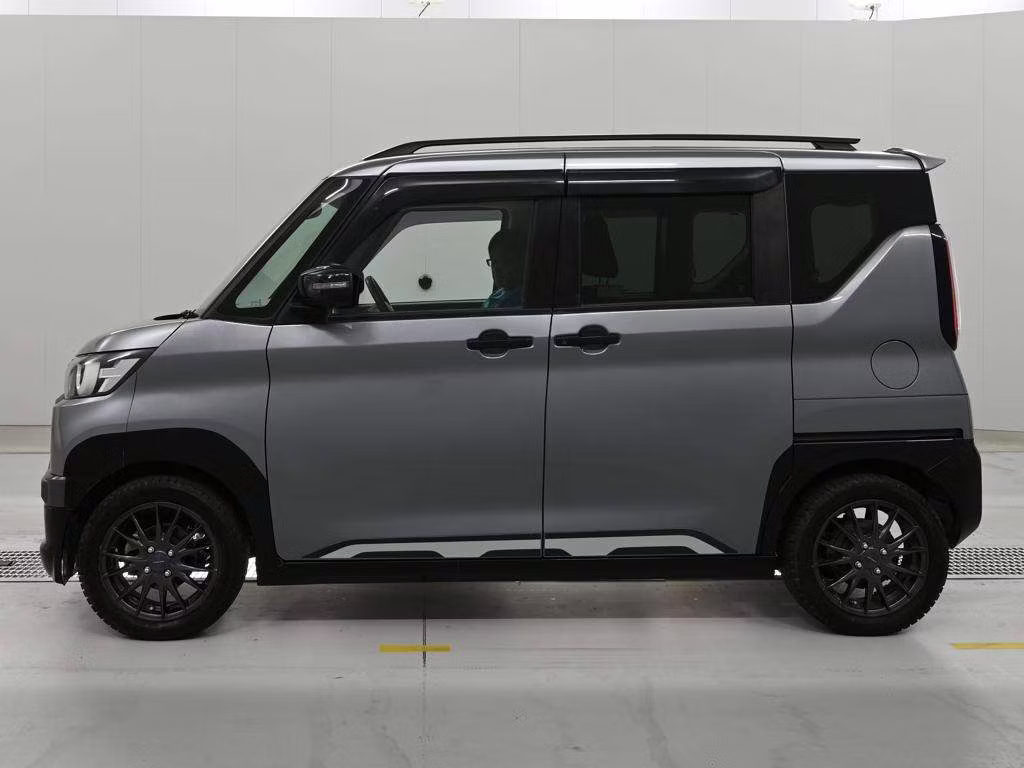 MITSUBISHI DELICA MINI