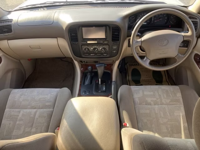 TOYOTA LAND CRUISER