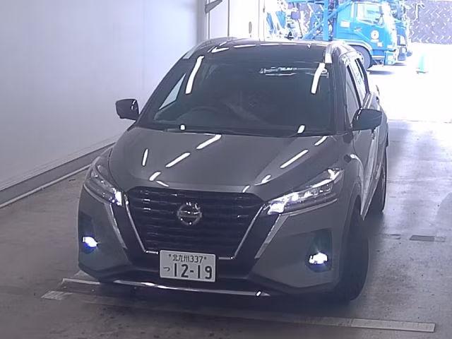 NISSAN KICKS