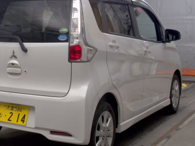 MITSUBISHI EK CUSTOM