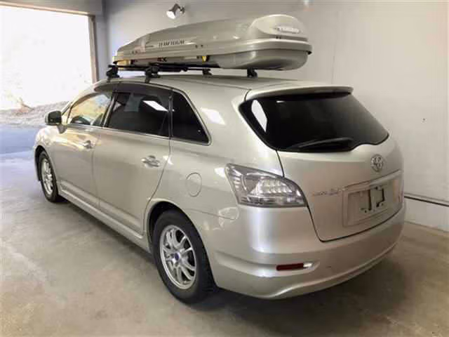 TOYOTA MARK X ZIO