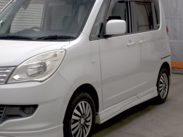 MITSUBISHI DELICA D:2