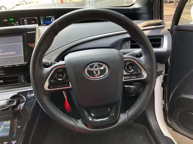 TOYOTA MIRAI