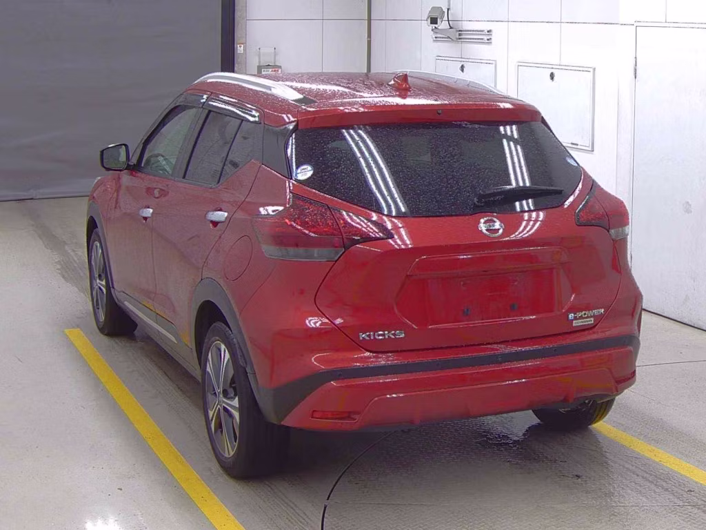 NISSAN KICKS