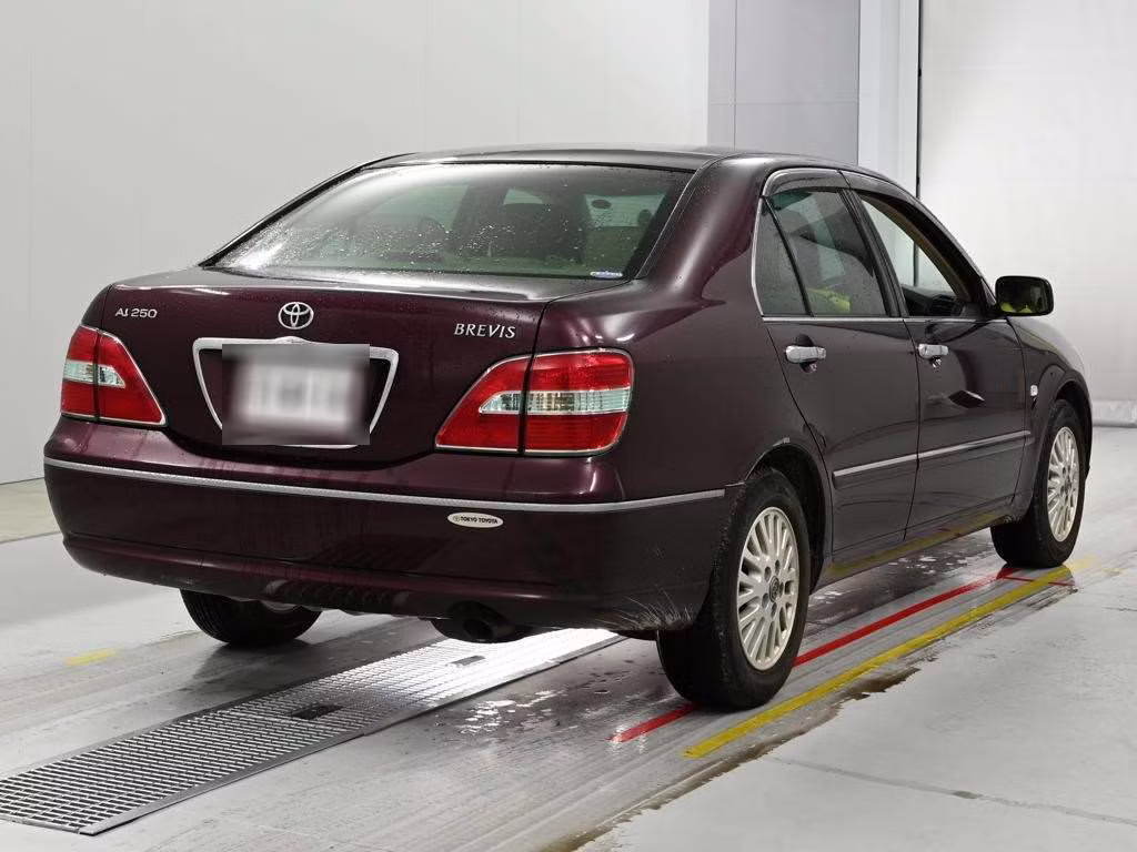 TOYOTA BREVIS