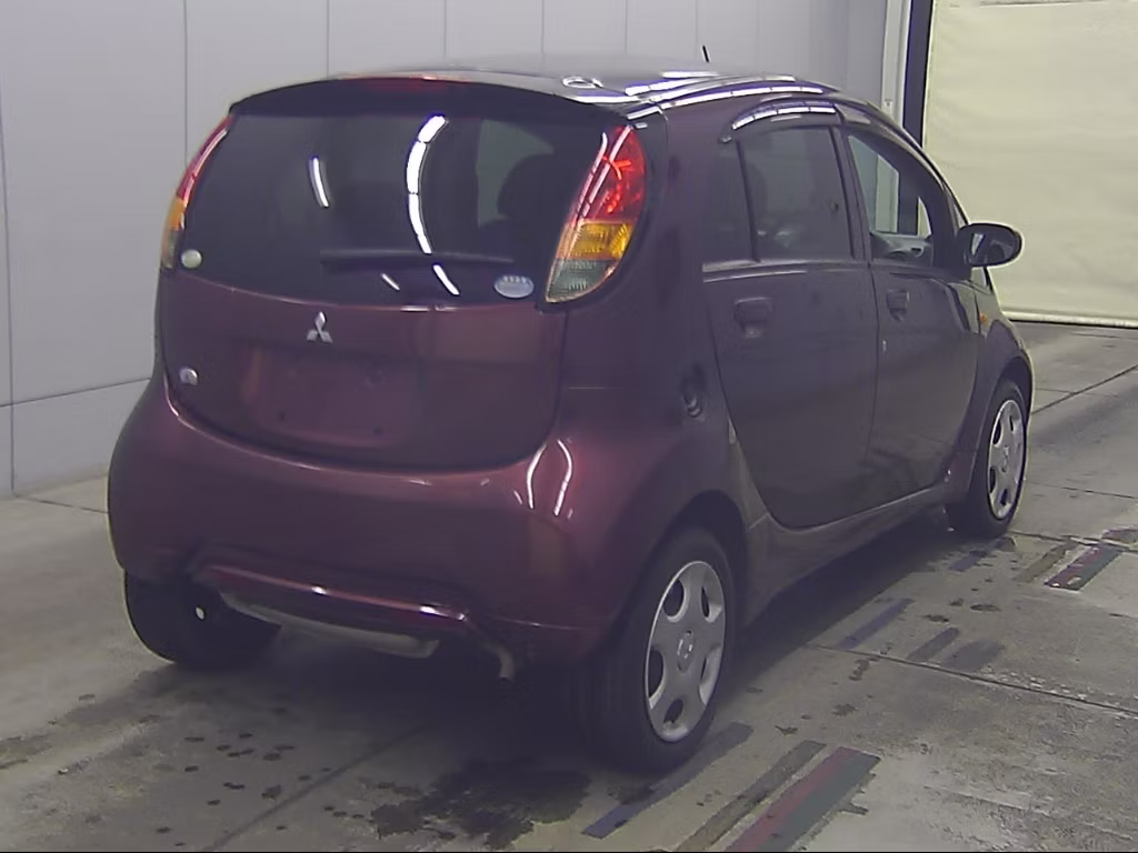 MITSUBISHI I