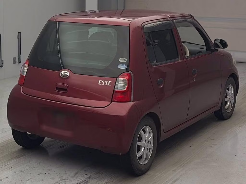 DAIHATSU ESSE