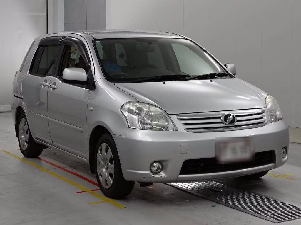 TOYOTA RAUM
