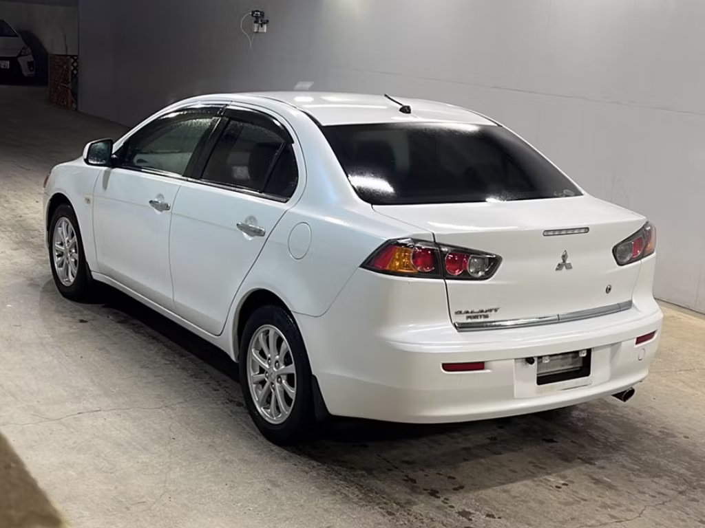 MITSUBISHI GALANT FORTIS