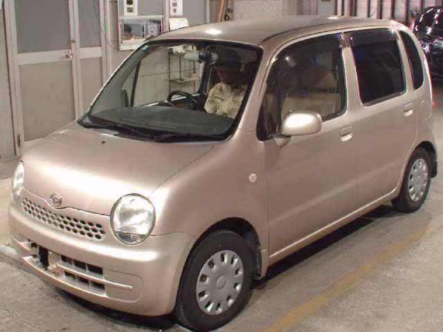 DAIHATSU MOVE LATTE