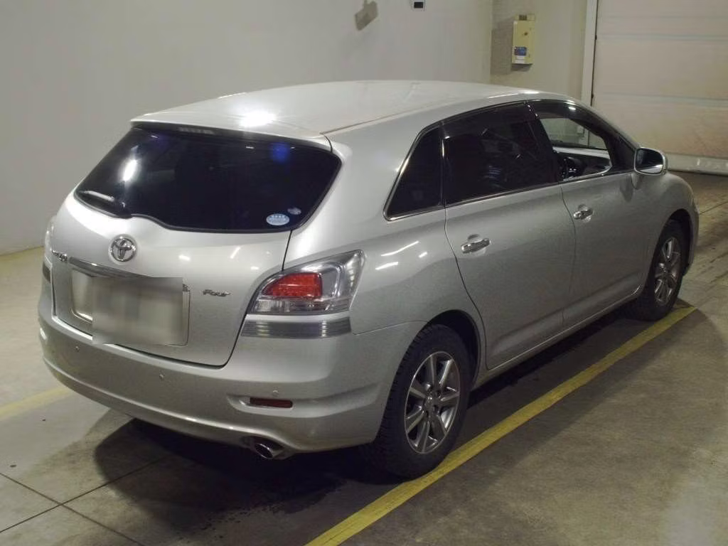 TOYOTA MARK X ZIO