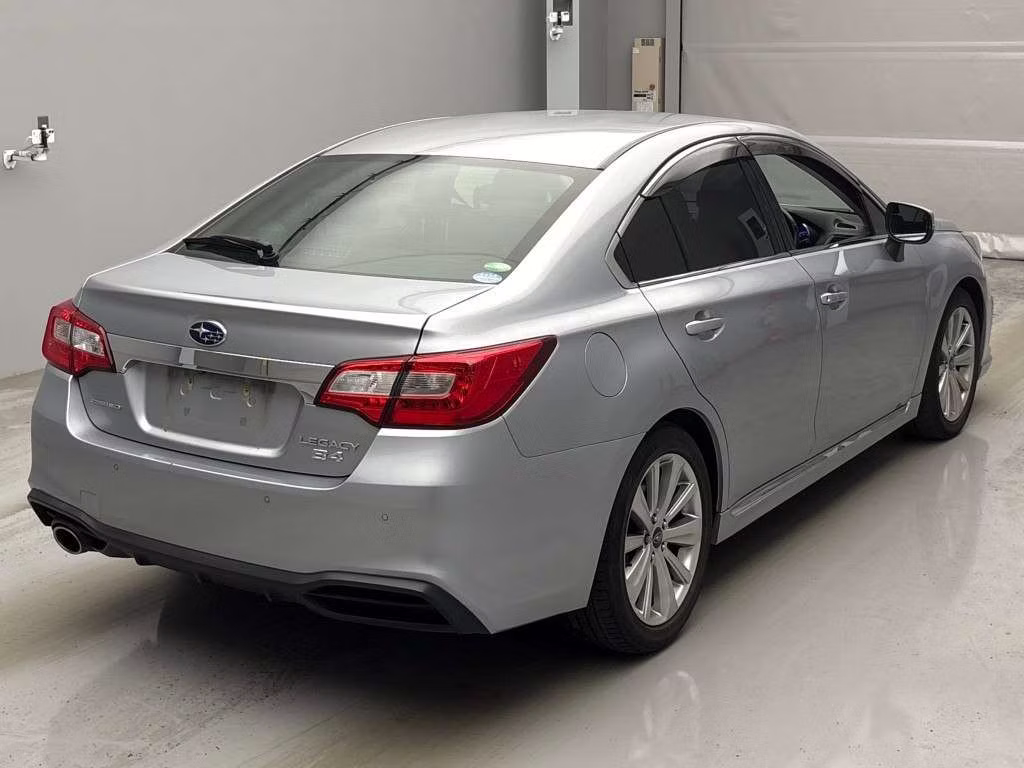 SUBARU LEGACY B4