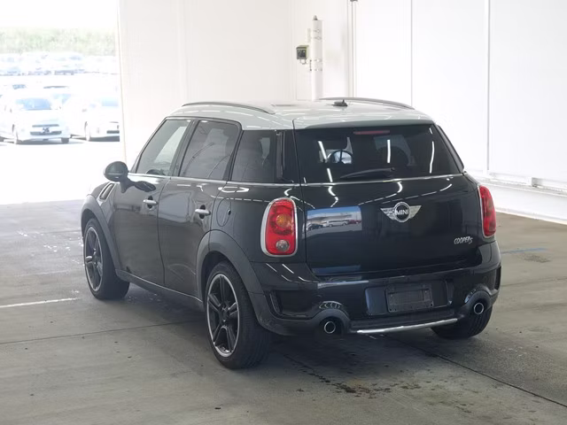 MINI CROSSOVER