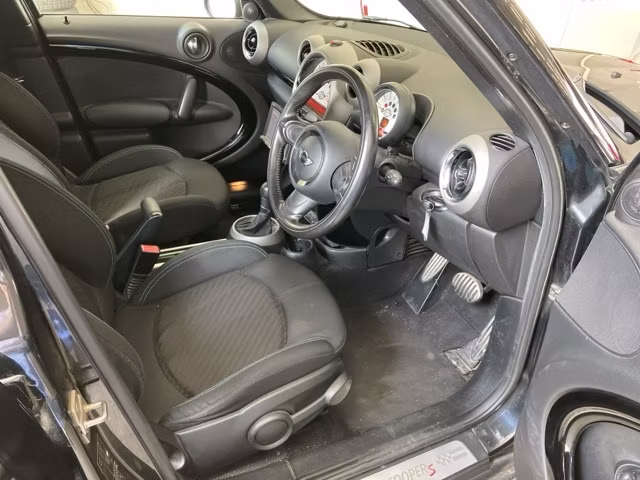 MINI CROSSOVER