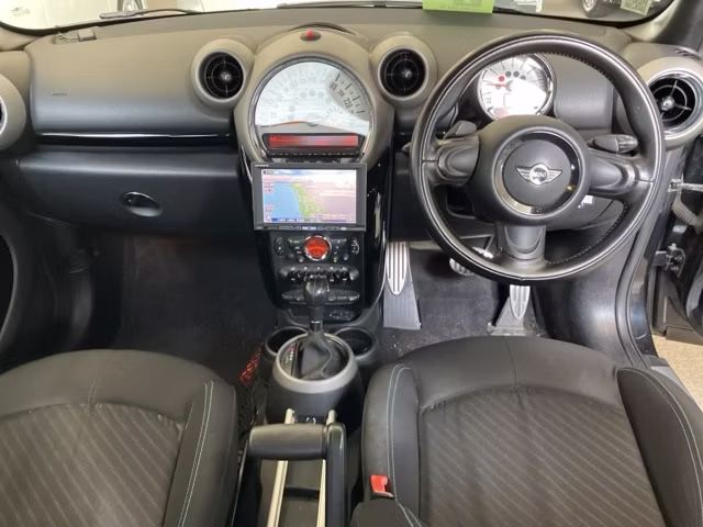 MINI CROSSOVER