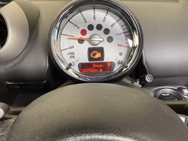 MINI CROSSOVER