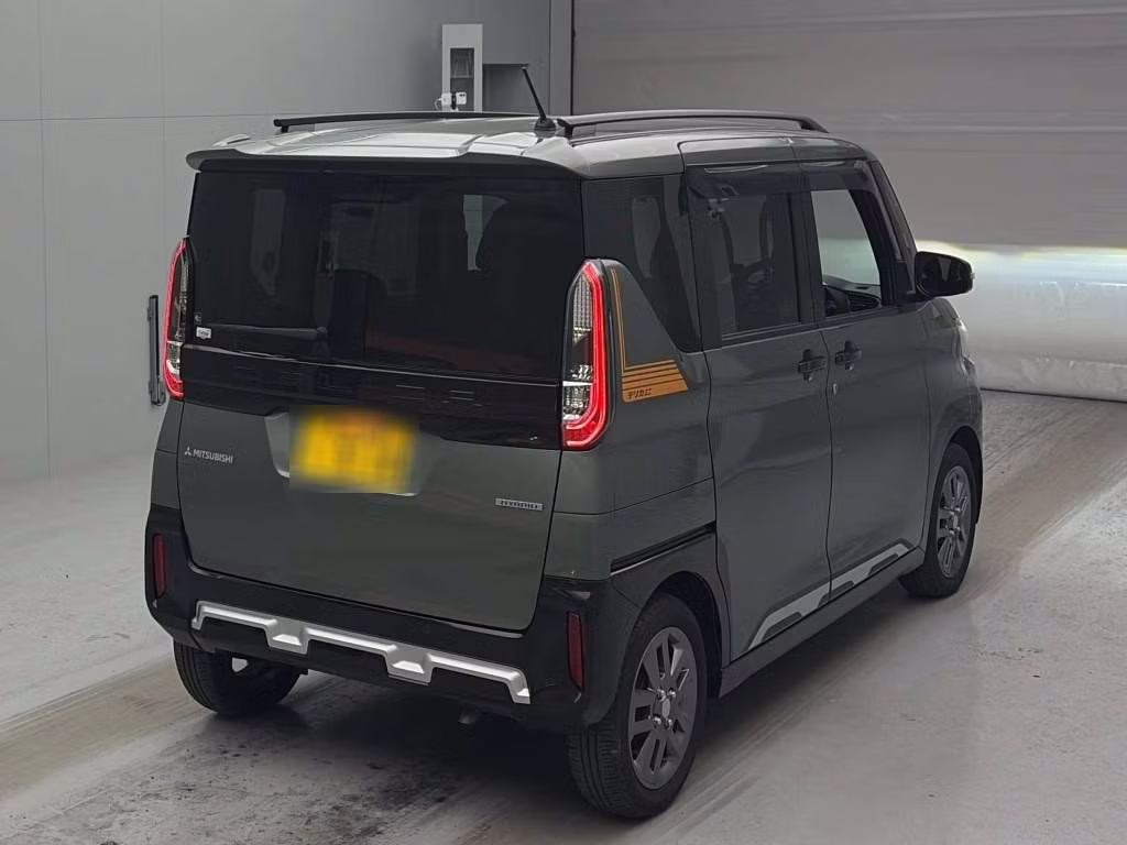 MITSUBISHI DELICA MINI