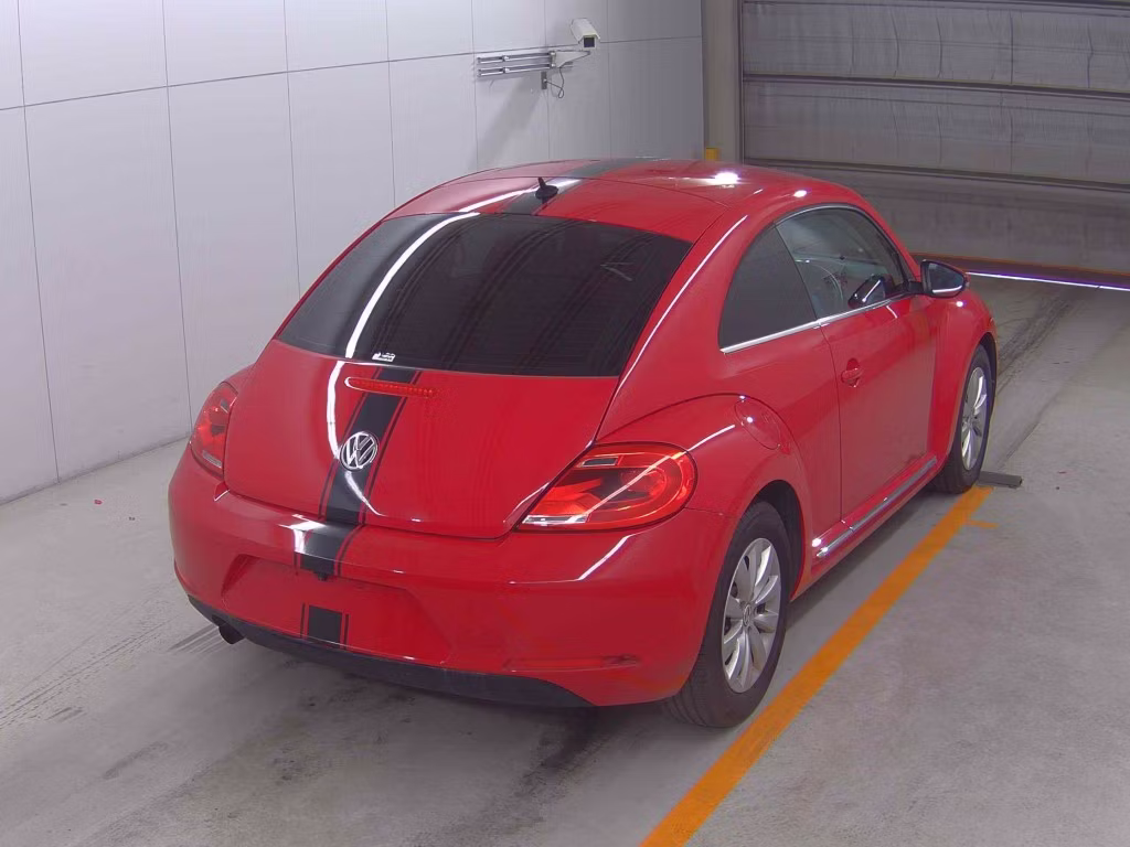 VOLKSWAGEN BEETLE