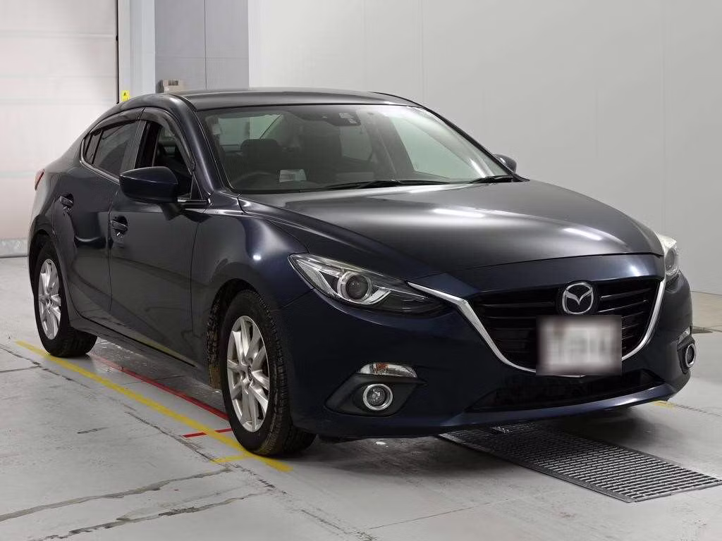 MAZDA AXELA