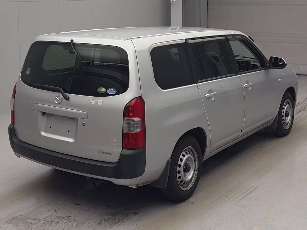 MAZDA FAMILIA