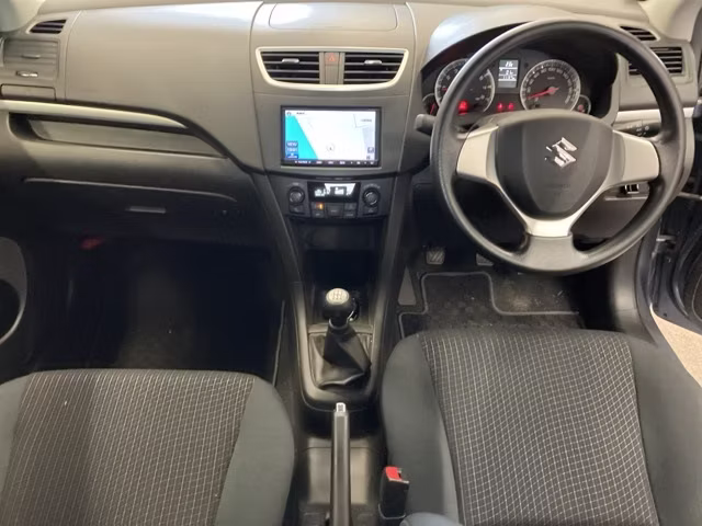 SUZUKI SWIFT