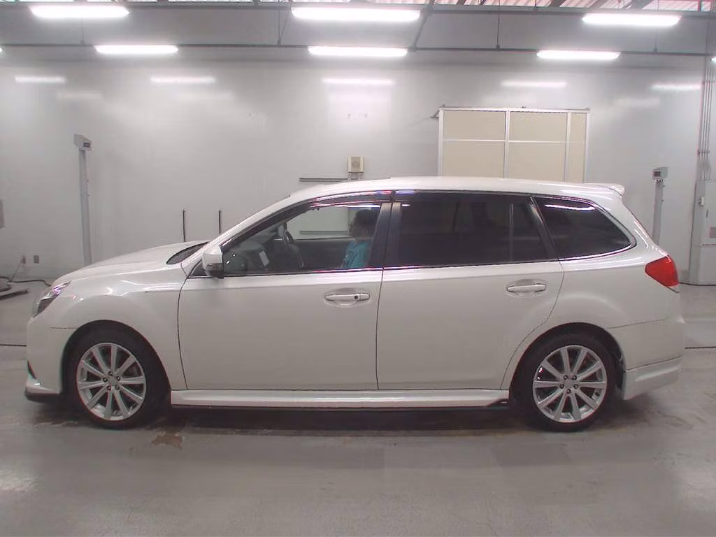 SUBARU LEGACY