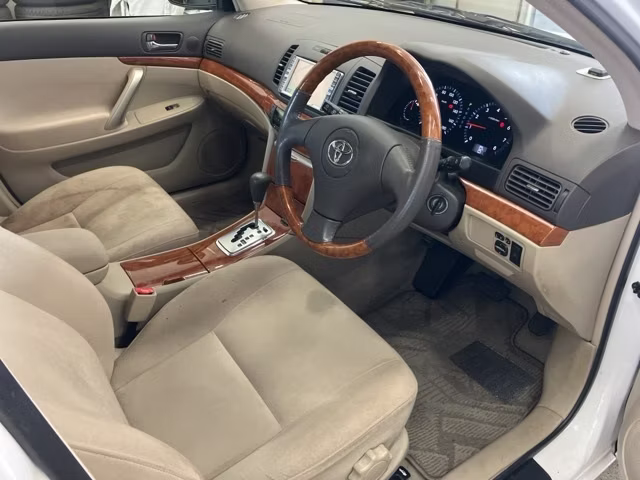 TOYOTA PREMIO