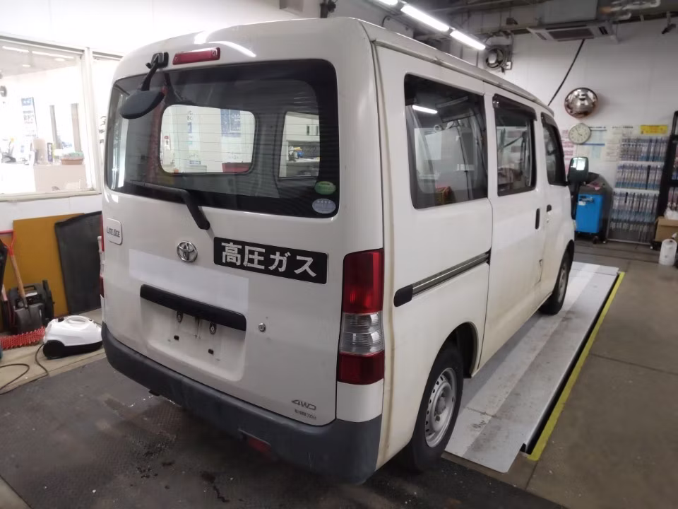TOYOTA LITE ACE