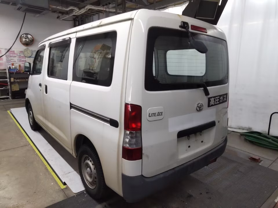TOYOTA LITE ACE