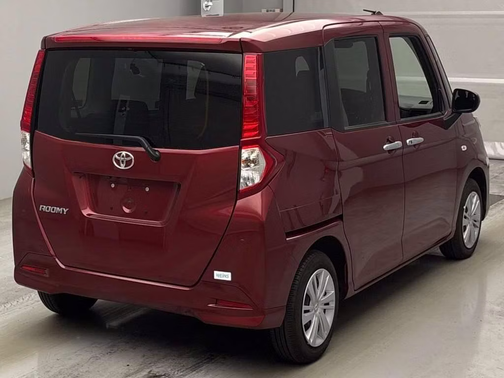 TOYOTA ROOMY