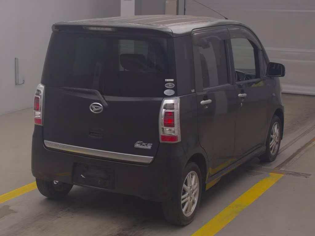 DAIHATSU TANTO EXE
