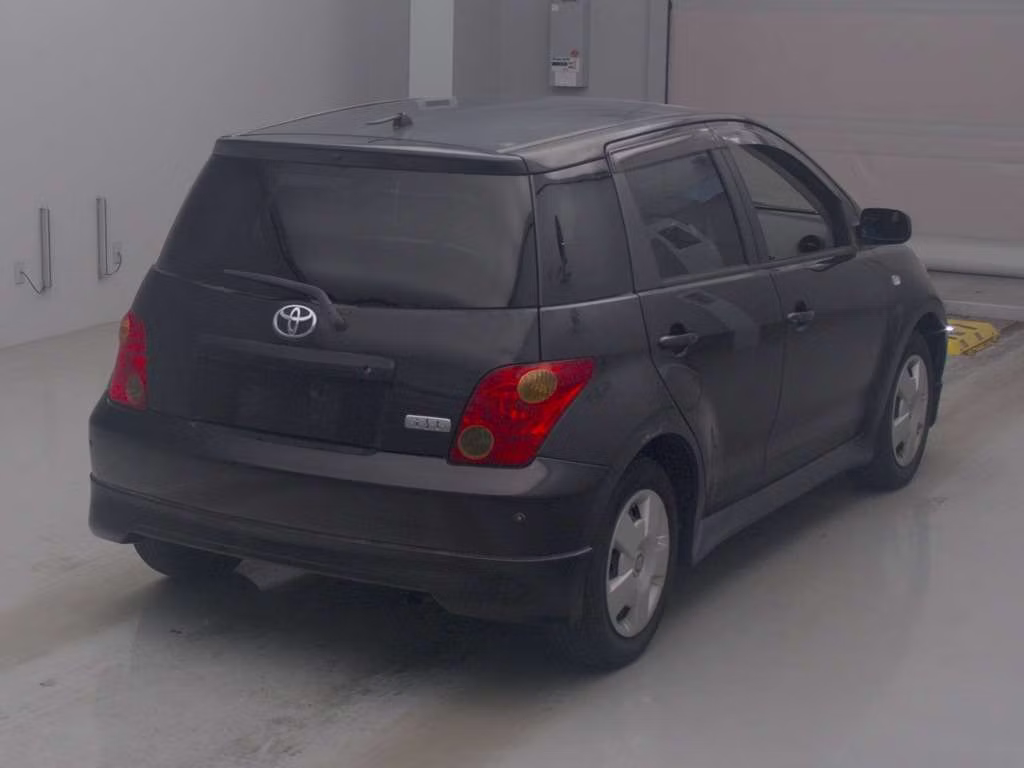 TOYOTA IST