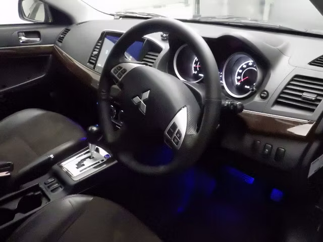 MITSUBISHI GALANT FORTIS