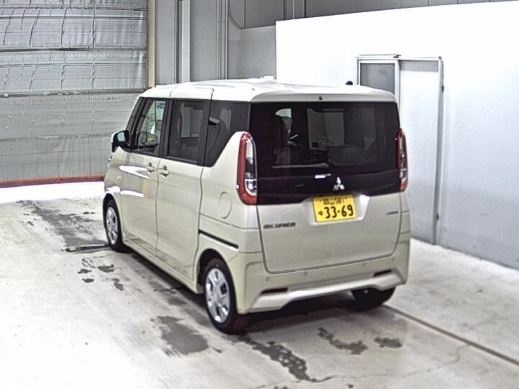 MITSUBISHI EK SPACE