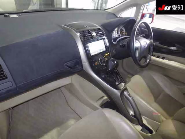 TOYOTA BLADE