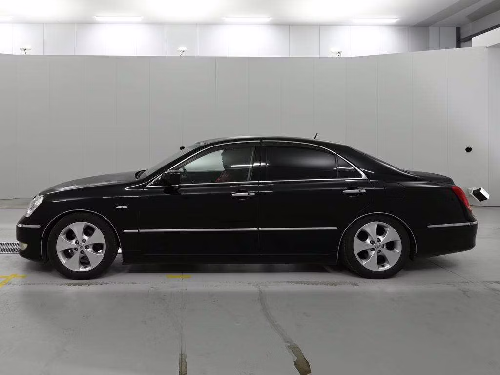 TOYOTA CROWN MAJESTA