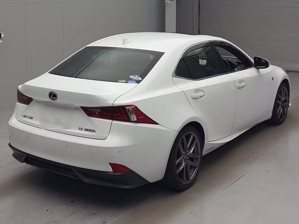 LEXUS IS300H