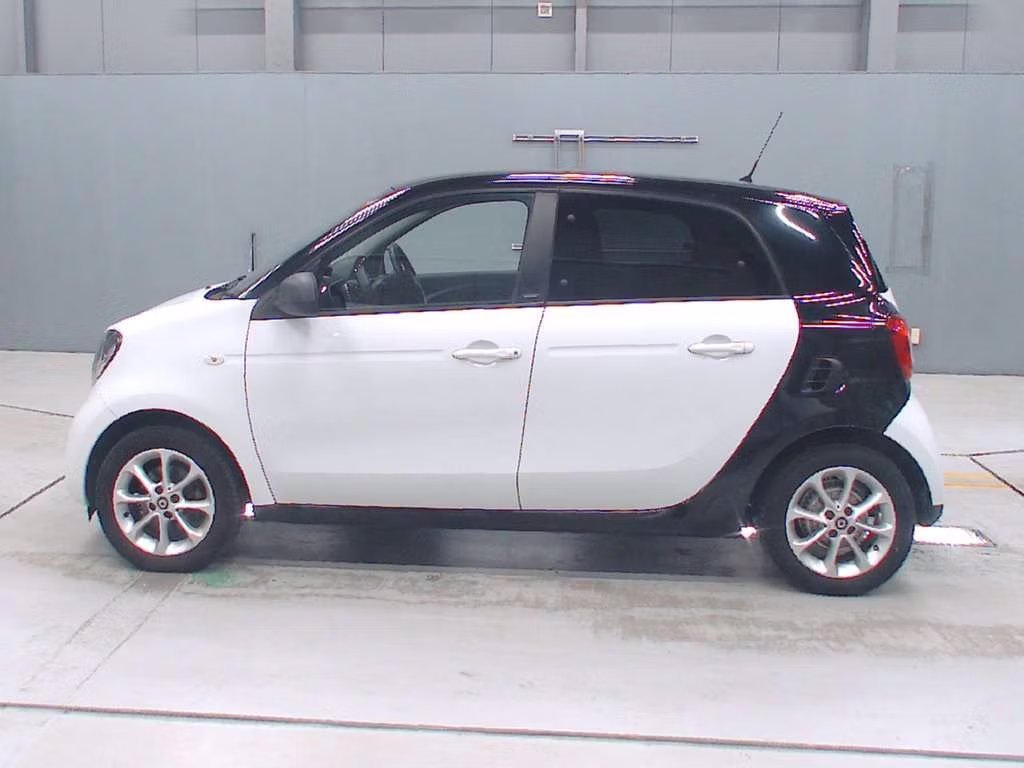 SMART FORFOUR