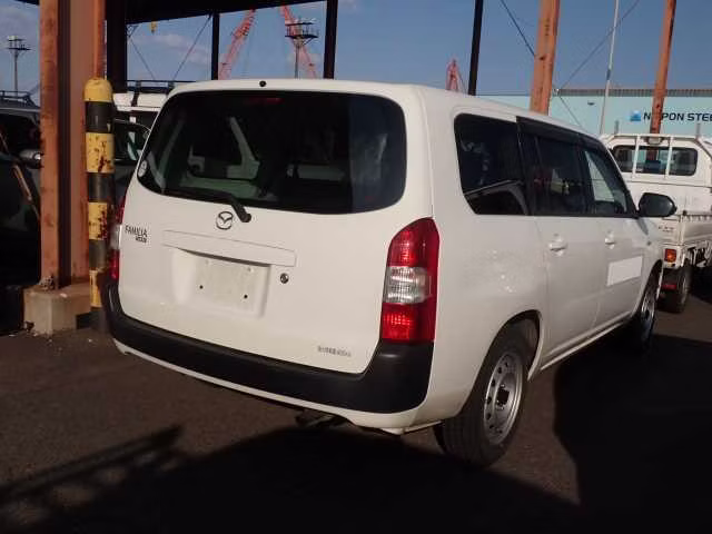 MAZDA FAMILIA